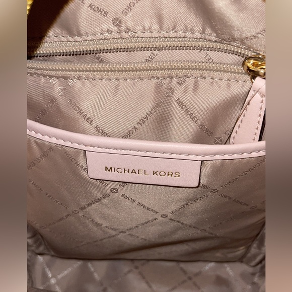 Michael Kors pink and white backpack - Picture 2 of 3